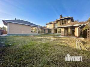 Дом 550м², 2-этажный, участок 10 сот.  