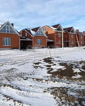 Дом 170м&sup2;, 2-этажный, участок 4 сот.  