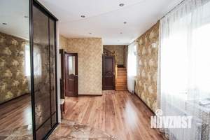 Дом 267м&sup2;, 2-этажный, участок 70 сот.  