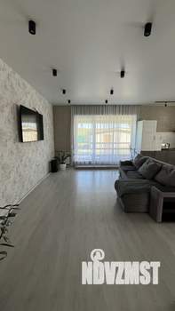 Дом 173м², 2-этажный, участок 10 сот.  