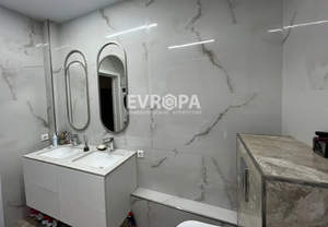 Дом 165м&sup2;, 2-этажный, участок 3 сот.  