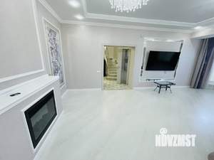 Коттедж 240м&sup2;, 2-этажный, участок 9 сот.  