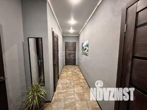 Дом 63м&sup2;, 2-этажный, участок 6 сот.  