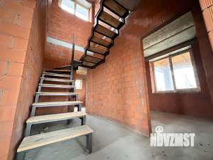 Коттедж 172м&sup2;, 2-этажный, участок 7 сот.  