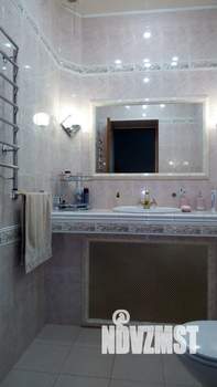 Коттедж 235м&sup2;, 2-этажный, участок 3 сот.  