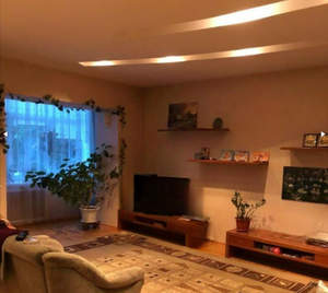 Дом 245м², 3-этажный, участок 10 сот.  