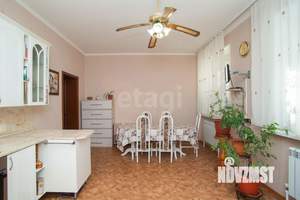 Дом 284м², 3-этажный, участок 5 сот.  