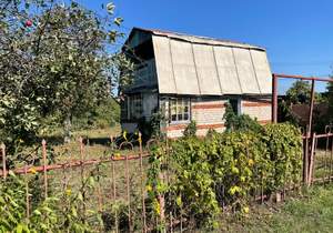 Дом 32м², 2-этажный, участок 4 сот.  