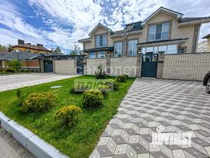 Коттедж 221м², 2-этажный, участок 5 сот.  