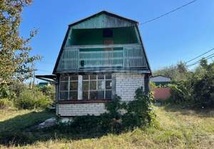 Дом 32м², 2-этажный, участок 4 сот.  