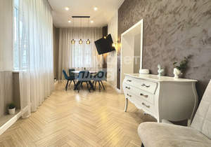 Дом 215м², 2-этажный, участок 6 сот.  