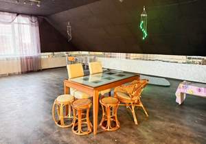 Дом 230м&sup2;, 3-этажный, участок 14 сот.  