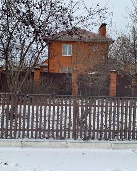 Дом 170м&sup2;, 2-этажный, участок 6 сот.  