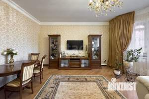 Дом 127м², 2-этажный, участок 5 сот.  