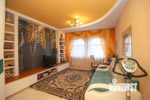Дом 324м², 3-этажный, участок 10 сот.  