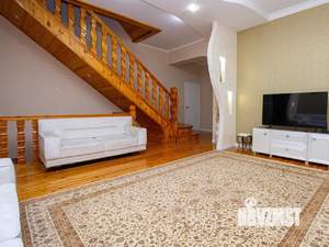 Дом 238м&sup2;, 2-этажный, участок 6 сот.  