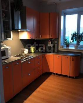 Дом 184м&sup2;, 2-этажный, участок 7 сот.  