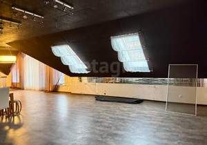 Дом 230м&sup2;, 3-этажный, участок 14 сот.  