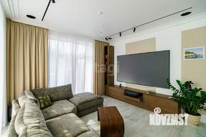 Дом 325м², 2-этажный, участок 6 сот.  