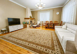 Дом 238м², 2-этажный, участок 6 сот.  