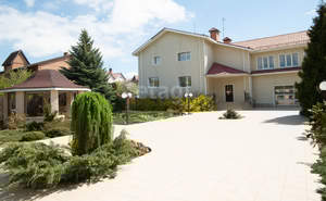 Дом 350м², 2-этажный, участок 15 сот.  