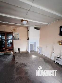 Дом 30м², 2-этажный, участок 3 сот.  