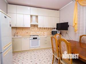 Коттедж 348м², 2-этажный, участок 6 сот.  
