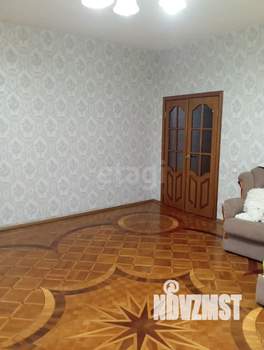 Дом 300м&sup2;, 2-этажный, участок 8 сот.  