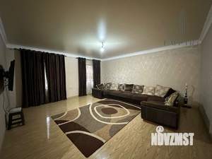 Дом 300м², 2-этажный, участок 6 сот.  