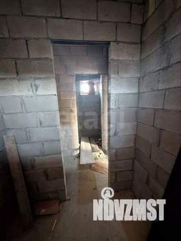 Дом 94м&sup2;, 2-этажный, участок 4 сот.  