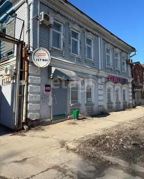 Дом 220м², 2-этажный, участок 9 сот.  