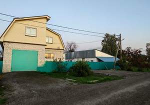 Дом 94м², 2-этажный, участок 10 сот.  