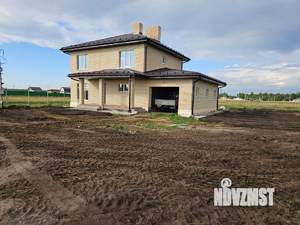 Дом 240м², 2-этажный, участок 15 сот.  
