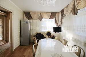 Дом 168м², 2-этажный, участок 5 сот.  