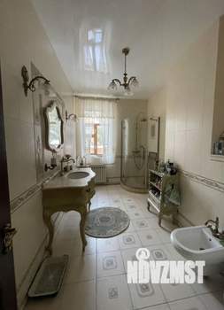 Коттедж 424м&sup2;, 3-этажный, участок 11 сот.  