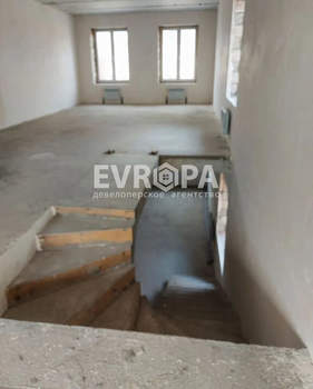 Дом 156м&sup2;, 2-этажный, участок 4 сот.  