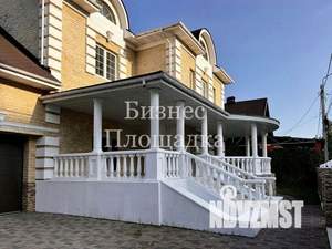 Коттедж 740м&sup2;, 3-этажный, участок 8 сот.  
