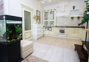 Дом 170м&sup2;, 2-этажный, участок 6 сот.  