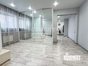 Дом 192м&sup2;, 2-этажный, участок 6 сот.  