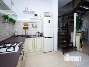 Дом 170м&sup2;, 2-этажный, участок 6 сот.  