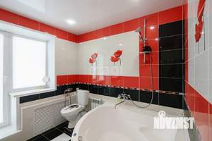 Дом 146м², 3-этажный, участок 13 сот.  