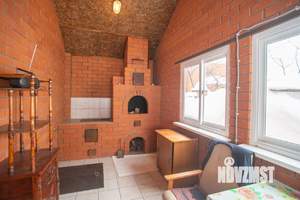 Коттедж 300м², 2-этажный, участок 6 сот.  