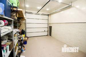 Дом 267м&sup2;, 2-этажный, участок 70 сот.  