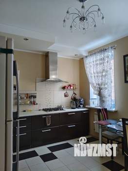 Коттедж 244м², 2-этажный, участок 354 сот.  