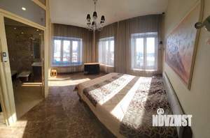 Дом 700м², 3-этажный, участок 8 сот.  
