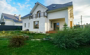 Дом 250м², 2-этажный, участок 10 сот.  
