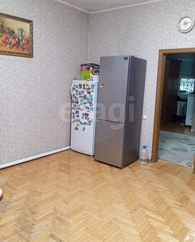 Дом 300м&sup2;, 2-этажный, участок 8 сот.  