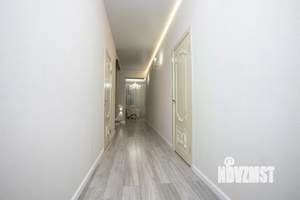 Коттедж 190м&sup2;, 3-этажный, участок 3 сот.  