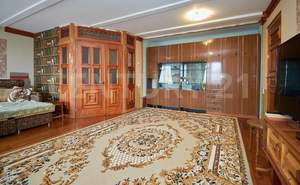 Дом 294м², 4-этажный, участок 9 сот.  