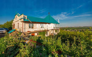 Дом 242м&sup2;, 3-этажный, участок 9 сот.  